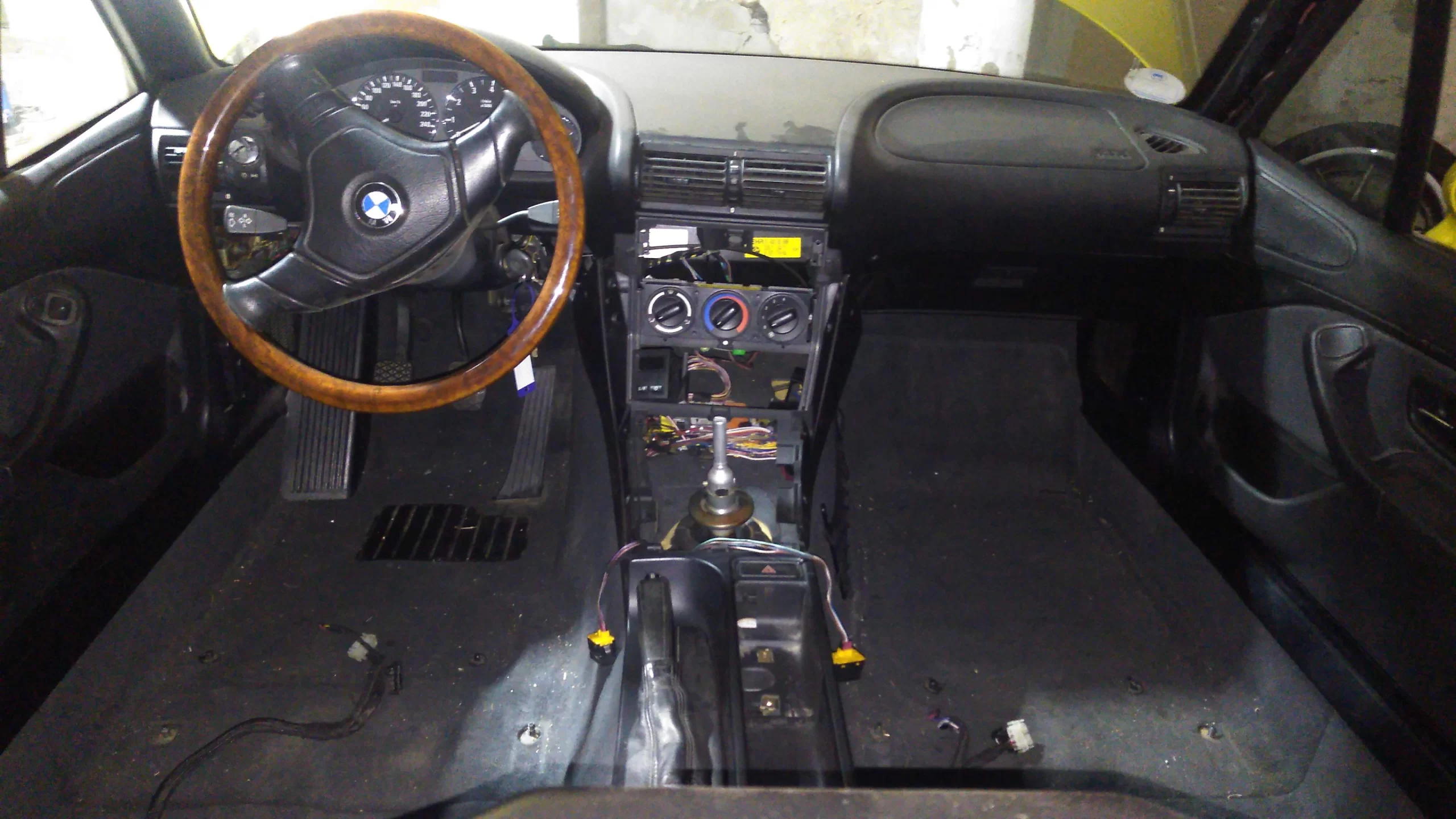 bmw z3 project phoenix yellow
