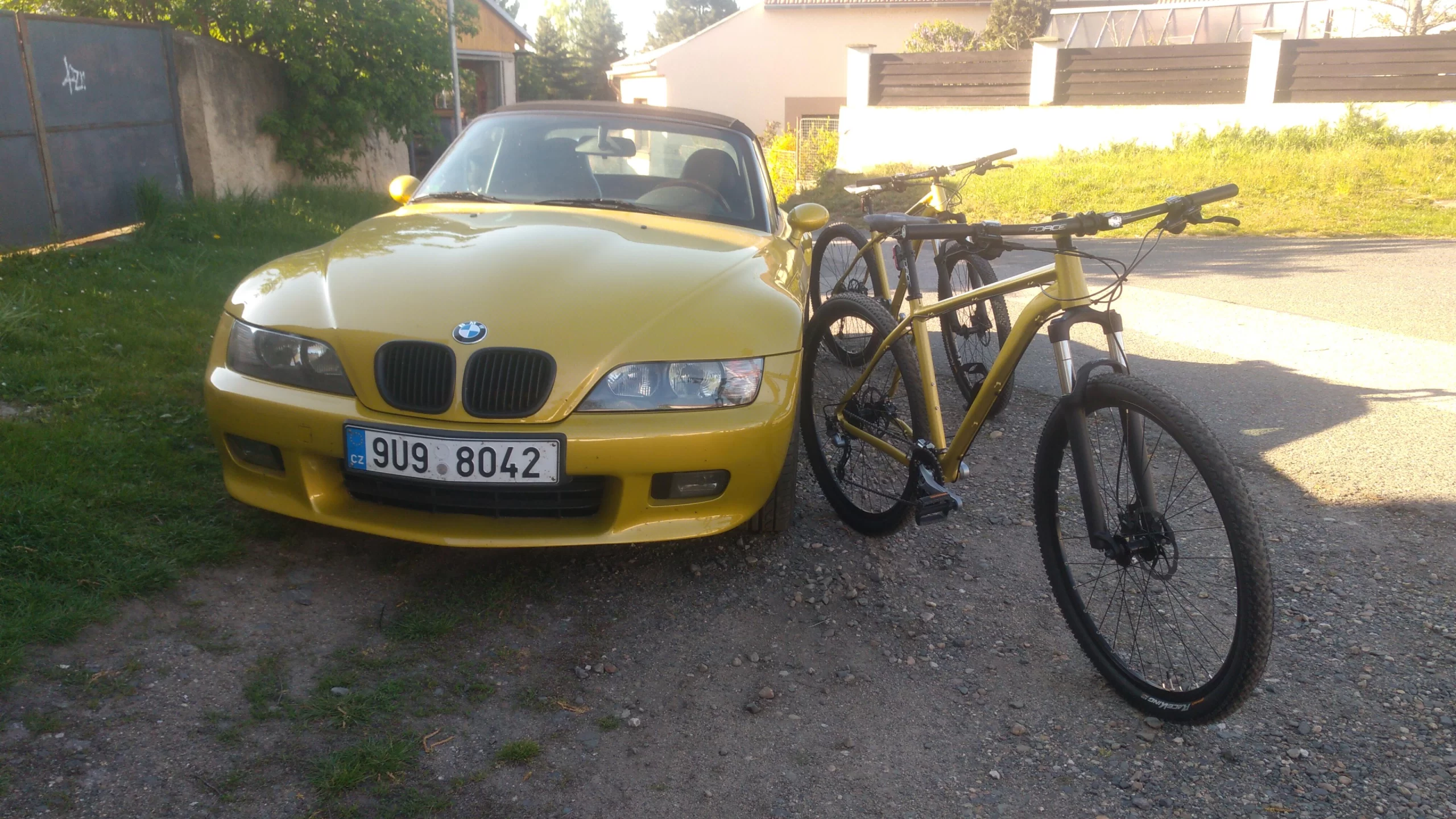bmw z3 project phoenix yellow