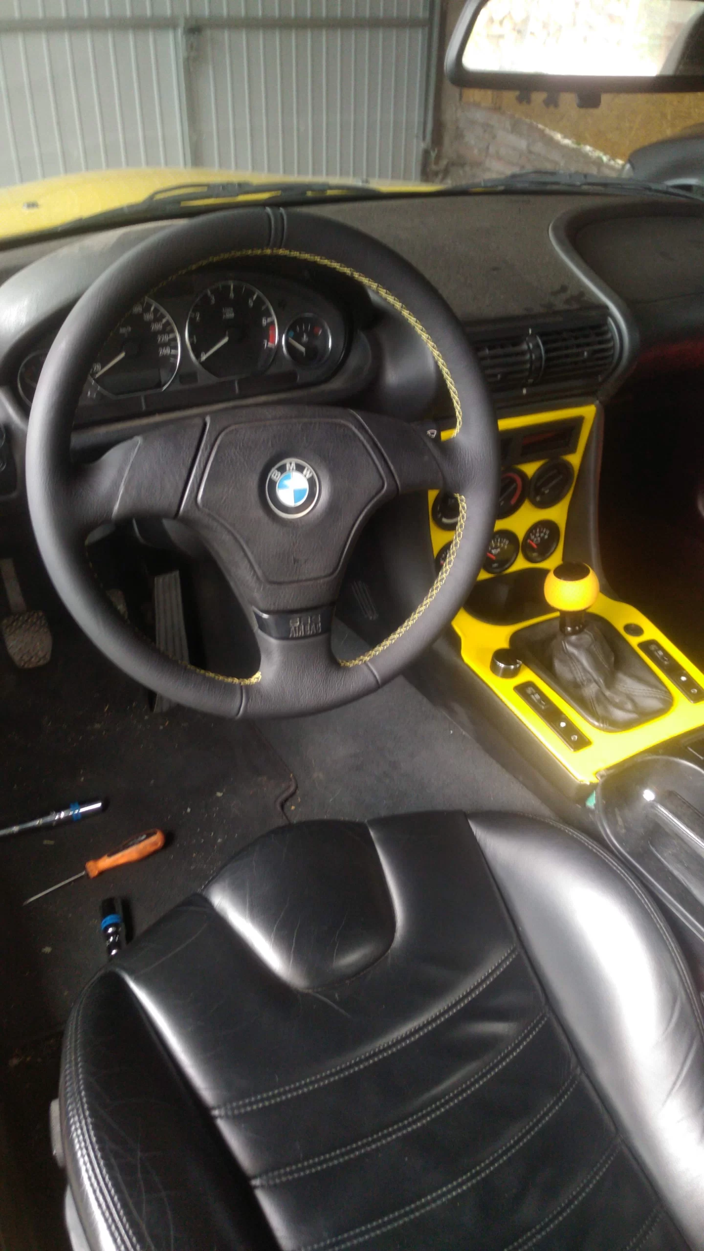 bmw z3 project phoenix yellow